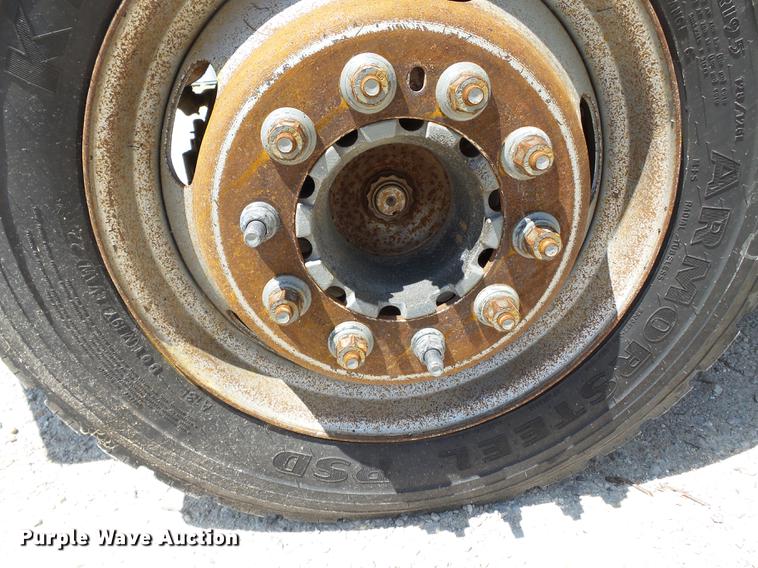 image for item DB7131 2009 Dodge Ram 5500 bucket truck