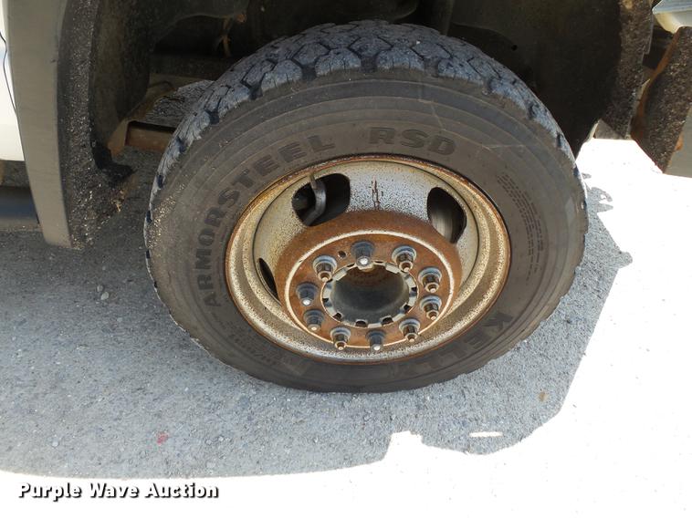 image for item DB7131 2009 Dodge Ram 5500 bucket truck