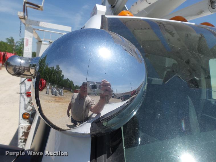 image for item DB7131 2009 Dodge Ram 5500 bucket truck