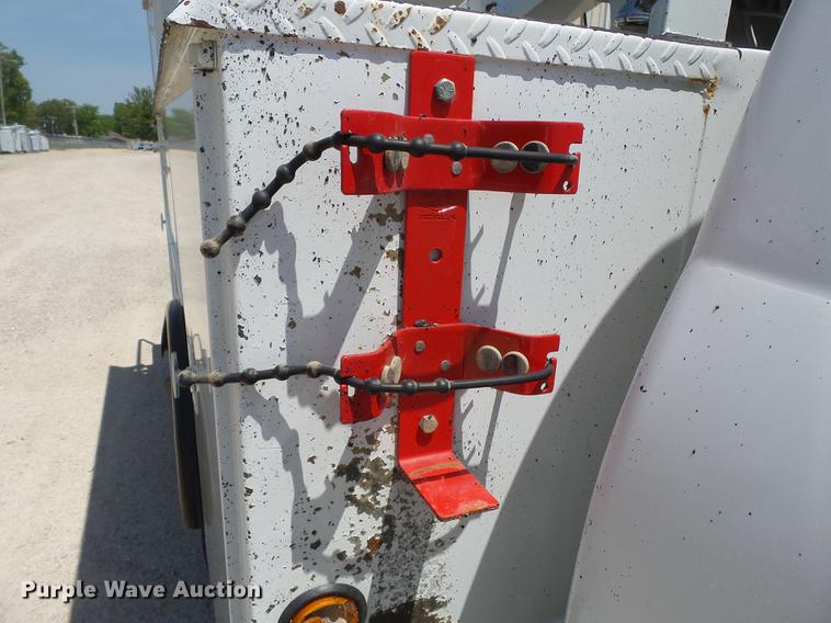 image for item DB7131 2009 Dodge Ram 5500 bucket truck