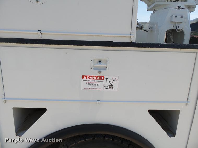 image for item DB7131 2009 Dodge Ram 5500 bucket truck
