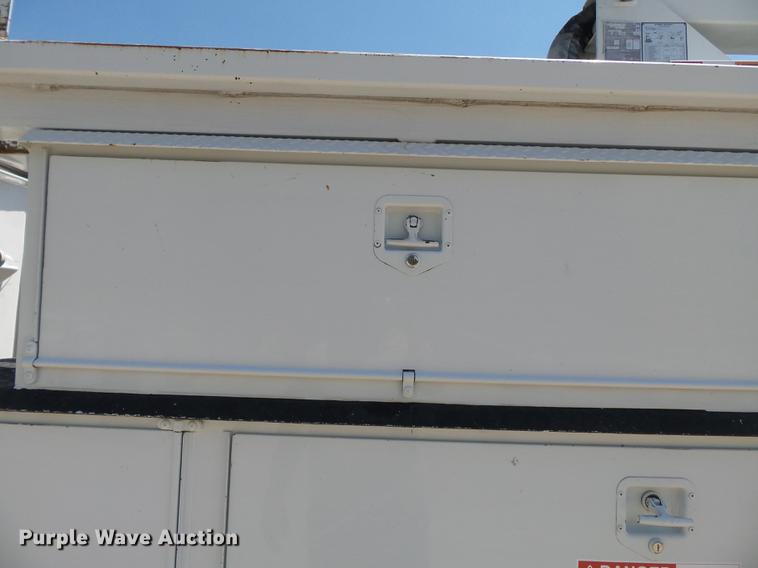 image for item DB7131 2009 Dodge Ram 5500 bucket truck