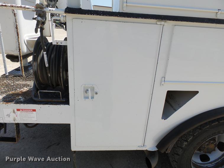 image for item DB7131 2009 Dodge Ram 5500 bucket truck
