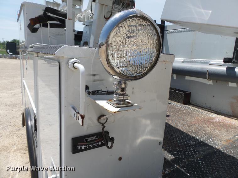 image for item DB7131 2009 Dodge Ram 5500 bucket truck