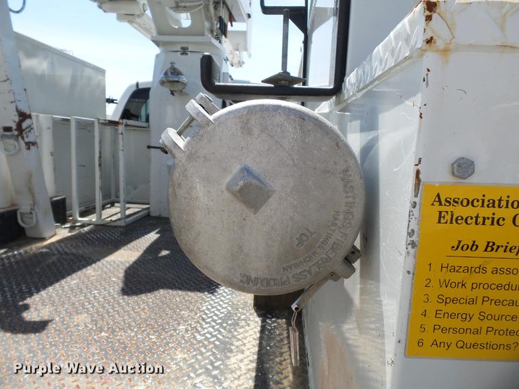 image for item DB7131 2009 Dodge Ram 5500 bucket truck