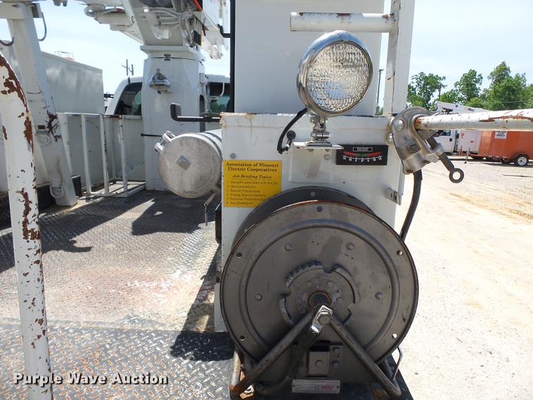 image for item DB7131 2009 Dodge Ram 5500 bucket truck