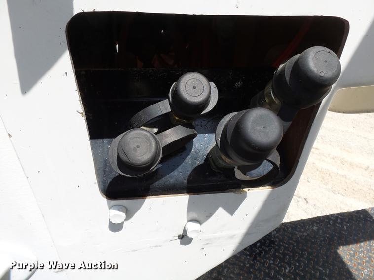 image for item DB7131 2009 Dodge Ram 5500 bucket truck