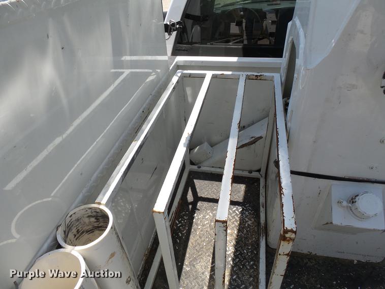 image for item DB7131 2009 Dodge Ram 5500 bucket truck