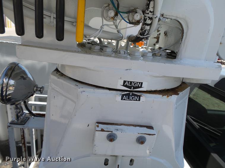 image for item DB7131 2009 Dodge Ram 5500 bucket truck