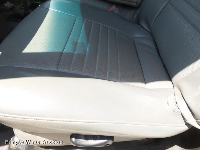 image for item DB7131 2009 Dodge Ram 5500 bucket truck