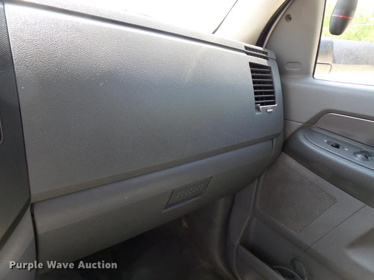 image for item DB7131 2009 Dodge Ram 5500 bucket truck