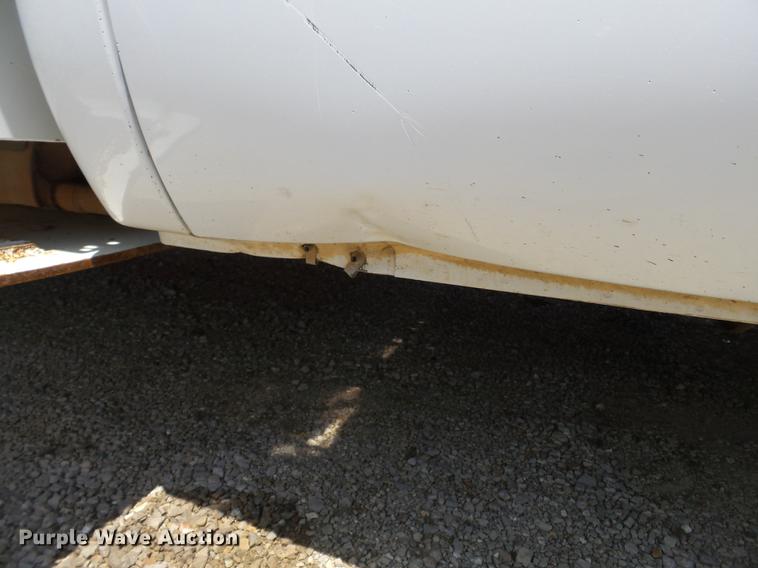 image for item DB7132 2011 Ford F550 Super Duty bucket truck