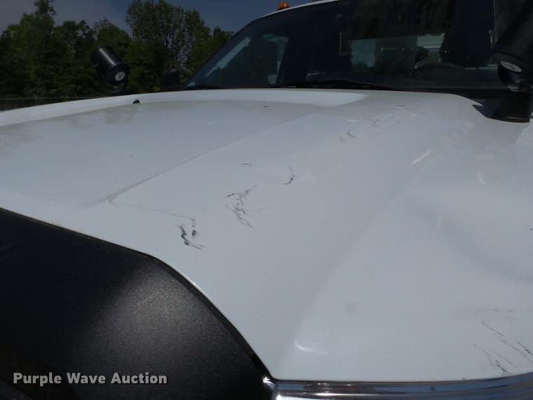 image for item DB7132 2011 Ford F550 Super Duty bucket truck