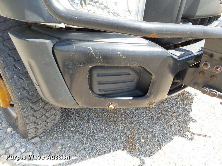 image for item DB7132 2011 Ford F550 Super Duty bucket truck