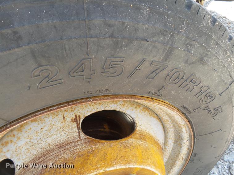 image for item DB7132 2011 Ford F550 Super Duty bucket truck