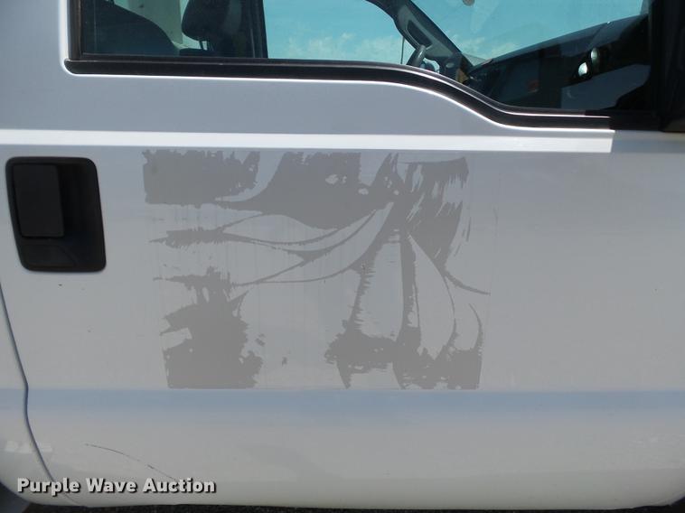 image for item DB7132 2011 Ford F550 Super Duty bucket truck