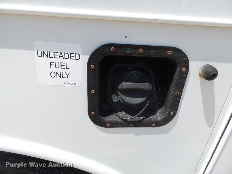 image for item DB7132 2011 Ford F550 Super Duty bucket truck