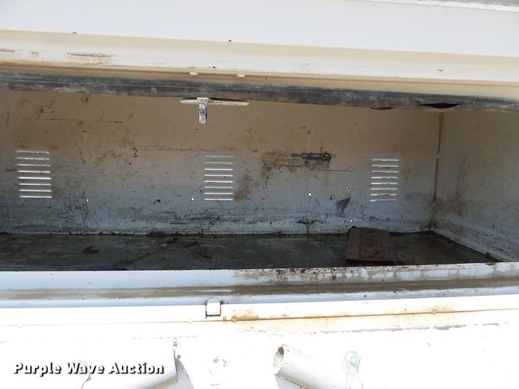 image for item DB7132 2011 Ford F550 Super Duty bucket truck