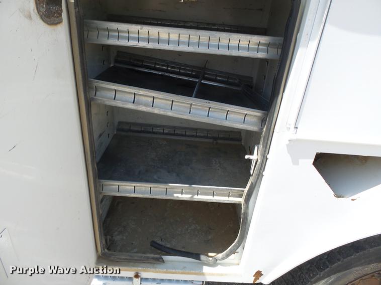 image for item DB7132 2011 Ford F550 Super Duty bucket truck