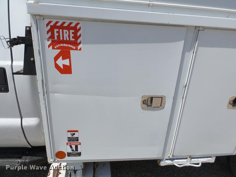 image for item DB7132 2011 Ford F550 Super Duty bucket truck