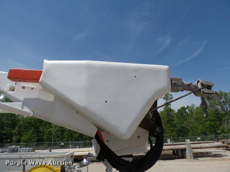 image for item DB7132 2011 Ford F550 Super Duty bucket truck