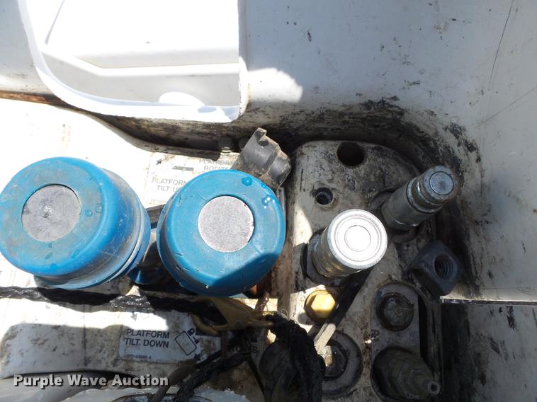 image for item DB7132 2011 Ford F550 Super Duty bucket truck