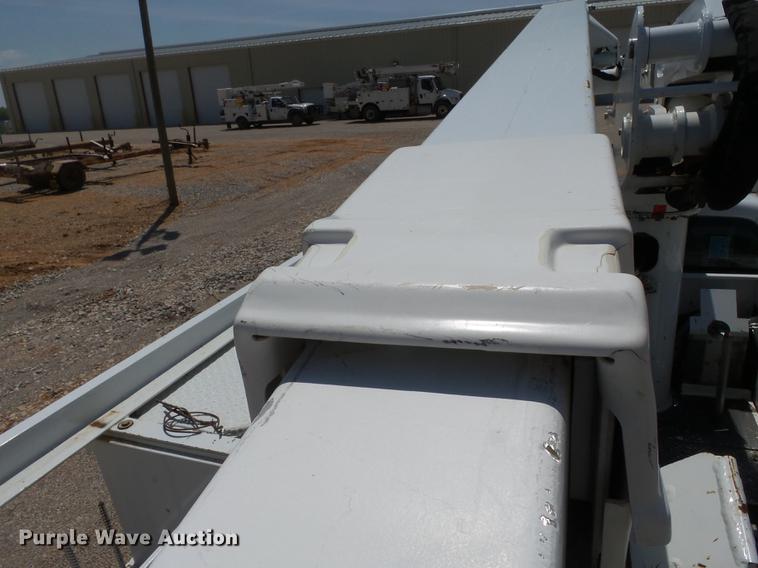 image for item DB7132 2011 Ford F550 Super Duty bucket truck