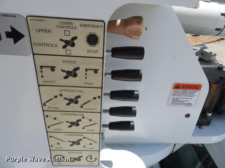 image for item DB7132 2011 Ford F550 Super Duty bucket truck