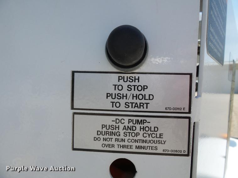 image for item DB7132 2011 Ford F550 Super Duty bucket truck