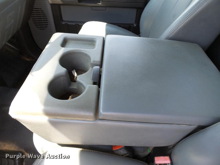 image for item DB7132 2011 Ford F550 Super Duty bucket truck