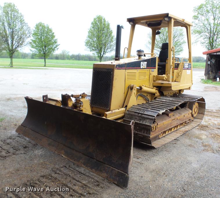 image for item DB7133 1998 Caterpillar D3C dozer