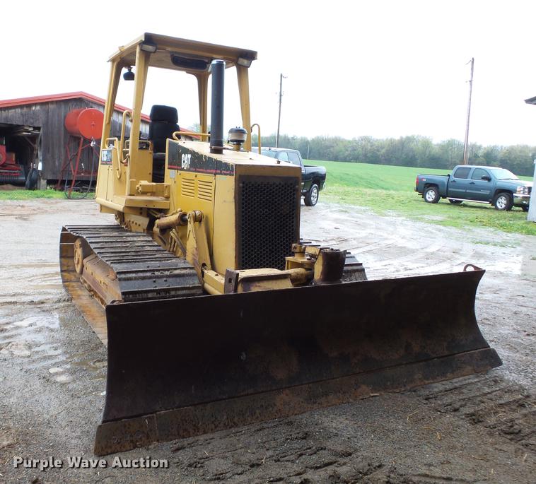 image for item DB7133 1998 Caterpillar D3C dozer