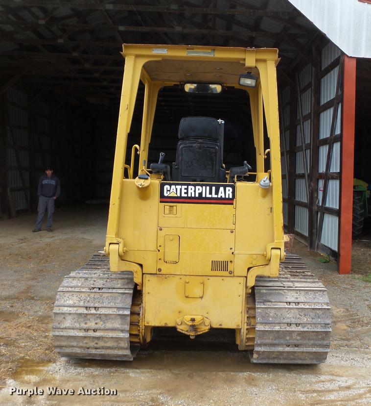 image for item DB7133 1998 Caterpillar D3C dozer