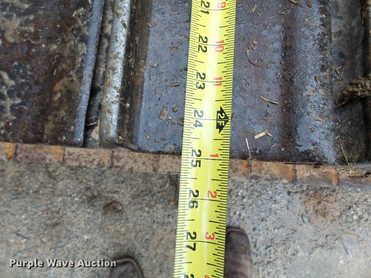 image for item DB7133 1998 Caterpillar D3C dozer