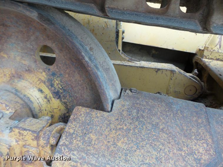image for item DB7133 1998 Caterpillar D3C dozer