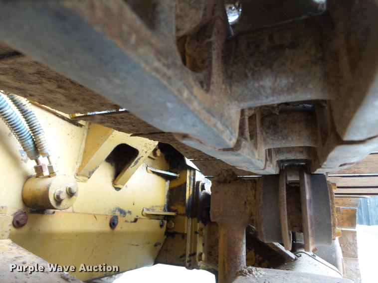 image for item DB7133 1998 Caterpillar D3C dozer