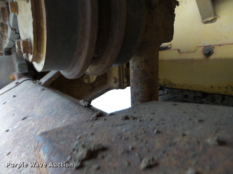 image for item DB7133 1998 Caterpillar D3C dozer