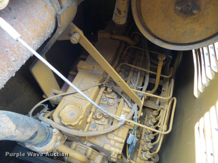 image for item DB7133 1998 Caterpillar D3C dozer