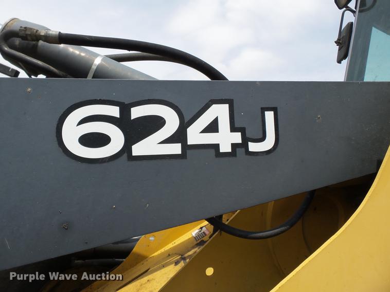 image for item DB7142 2004 John Deere 624J wheel loader