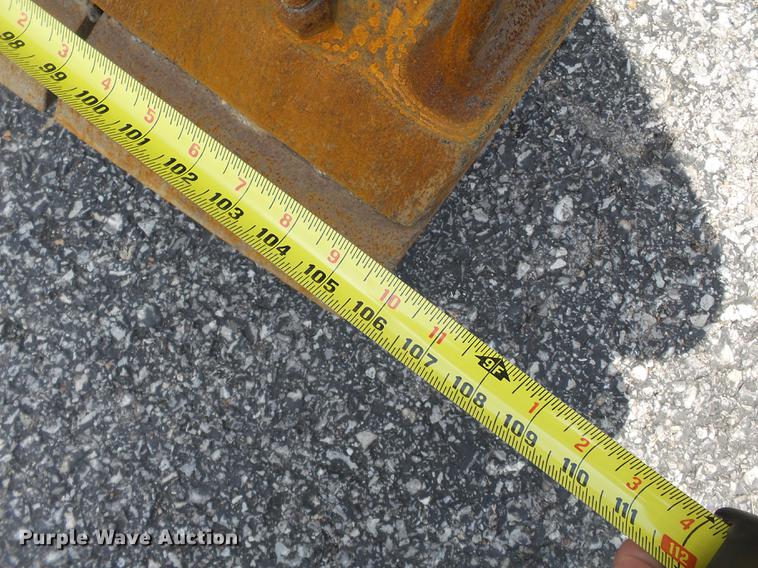 image for item DB7142 2004 John Deere 624J wheel loader