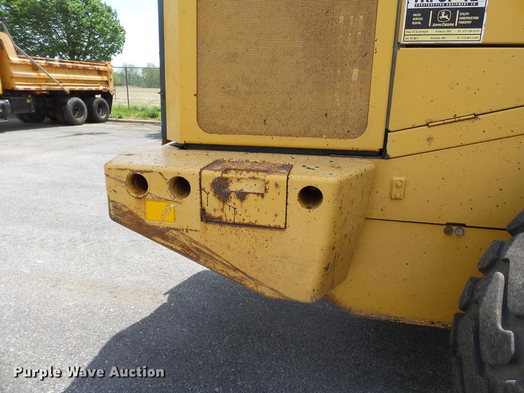 image for item DB7142 2004 John Deere 624J wheel loader