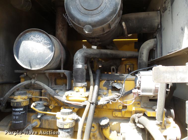 image for item DB7142 2004 John Deere 624J wheel loader