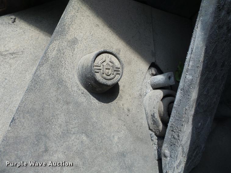 image for item DB7142 2004 John Deere 624J wheel loader