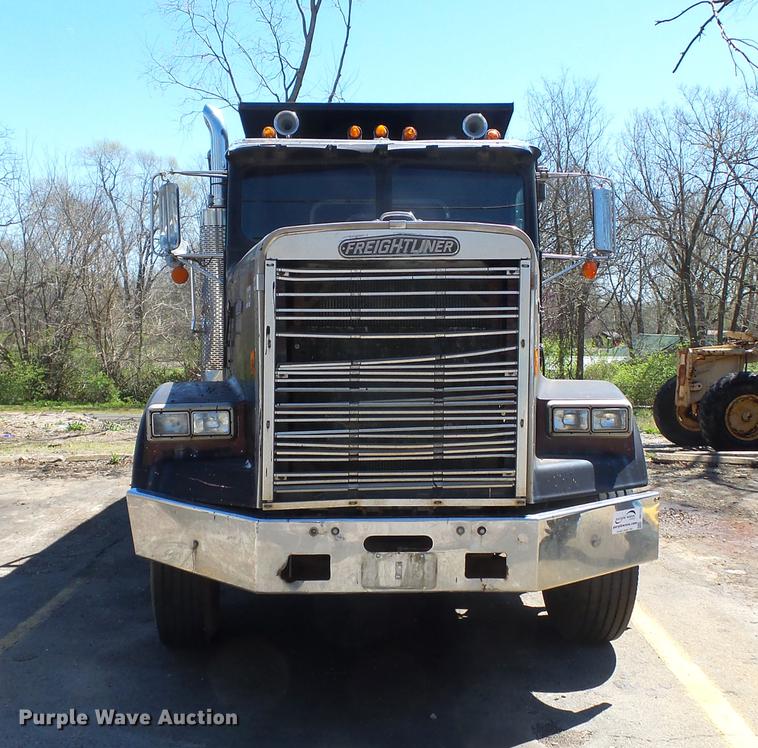 image for item DB7171 1987 Freightliner FLC dump truck