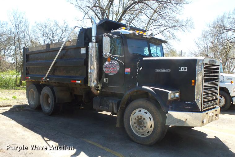 image for item DB7171 1987 Freightliner FLC dump truck