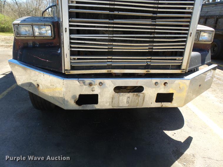 image for item DB7171 1987 Freightliner FLC dump truck