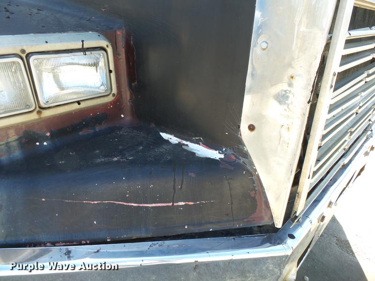 image for item DB7171 1987 Freightliner FLC dump truck