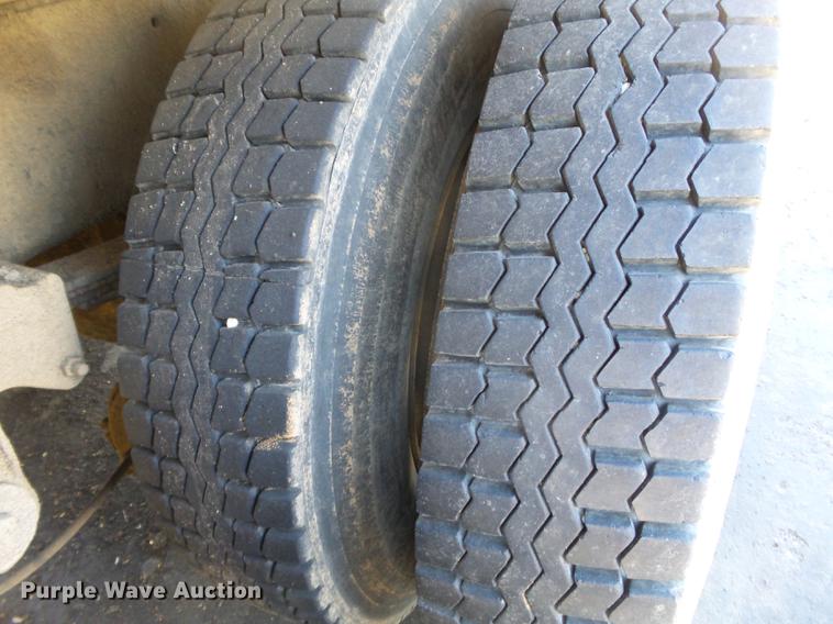 image for item DB7171 1987 Freightliner FLC dump truck