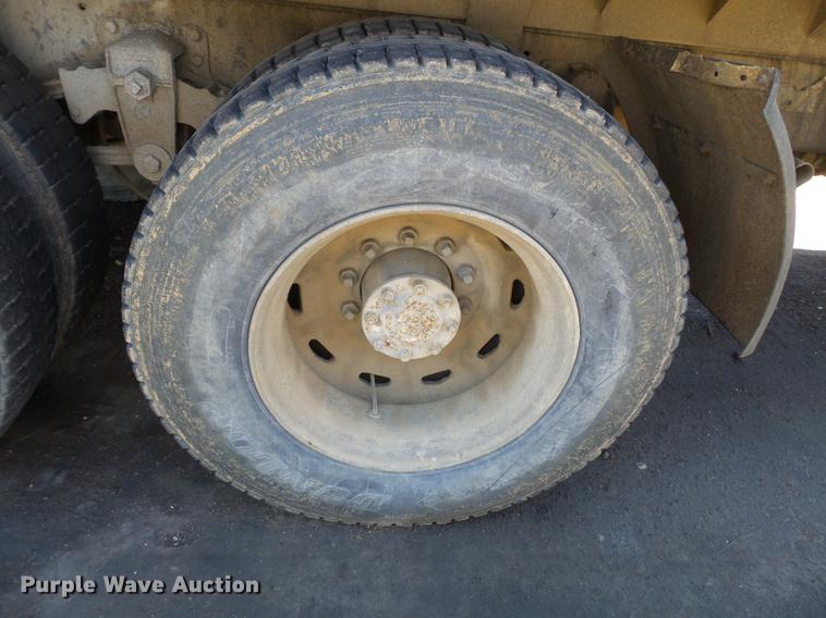 image for item DB7171 1987 Freightliner FLC dump truck