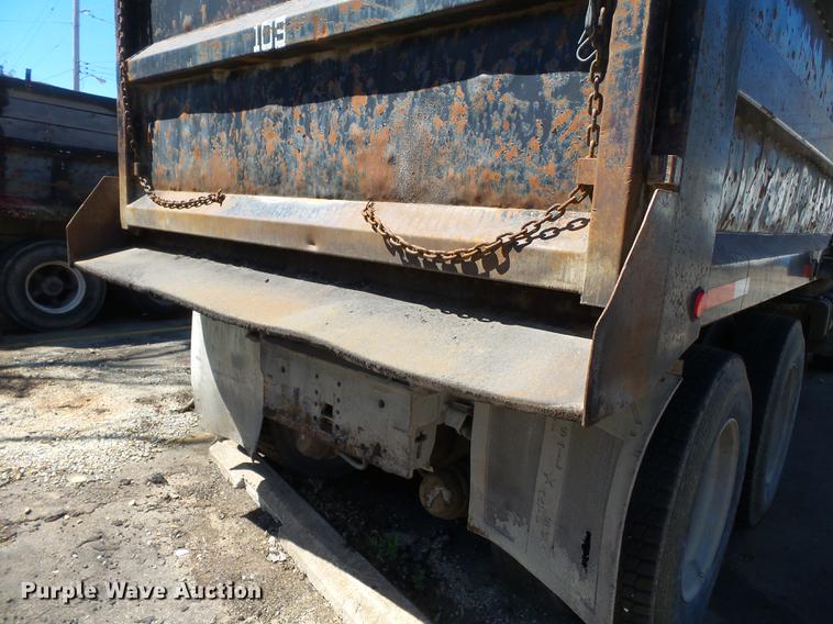 image for item DB7171 1987 Freightliner FLC dump truck